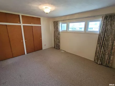 206 E Jennings St, Salem, IL 62881 photo 19