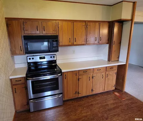 206 E Jennings St, Salem, IL 62881 photo 11