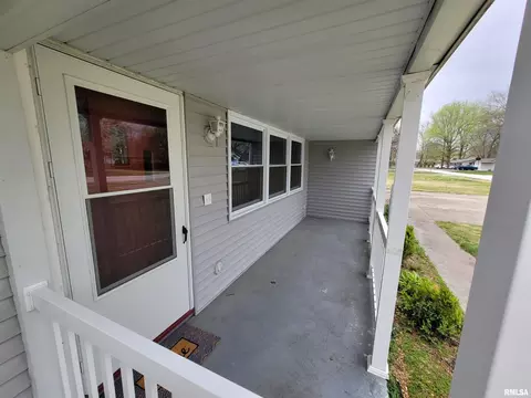 206 E Jennings St, Salem, IL 62881 photo 23
