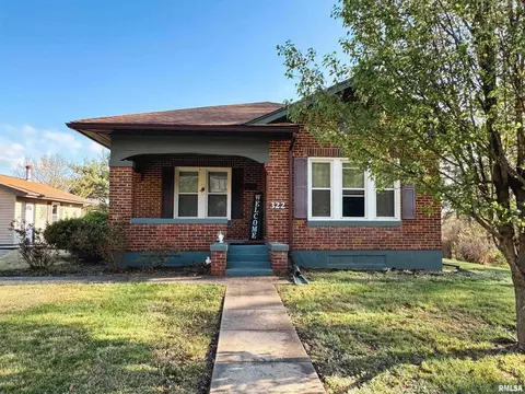 322 E Poplar St, Cobden, IL 62920 photo 4
