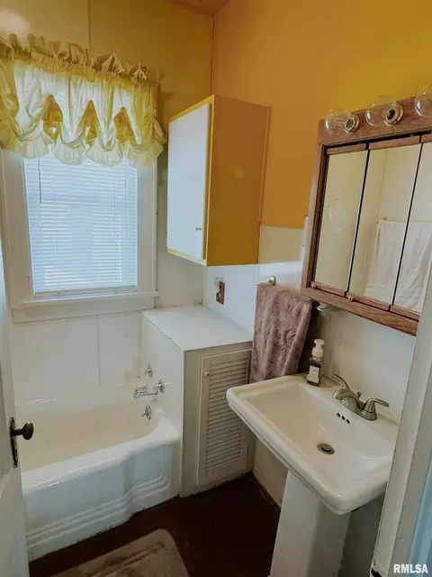 322 E Poplar St, Cobden, IL 62920 photo 49