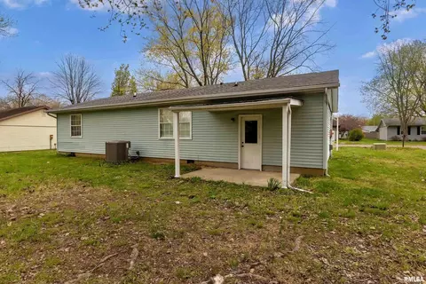 604 Valmar Dr, Marion, IL 62959 photo 17