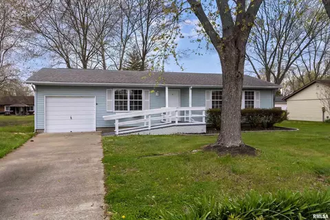 604 Valmar Dr, Marion, IL 62959 photo 2