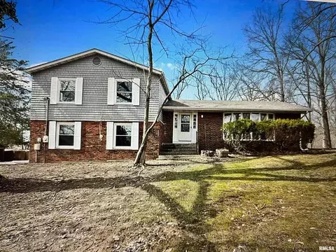 600 N Rotan St, Salem, IL 62881