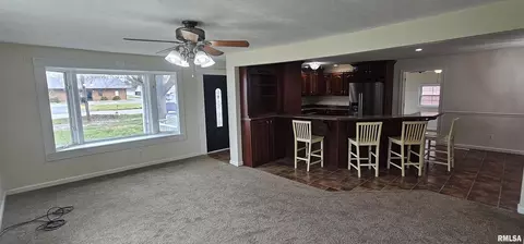 210 Springfield Ave, Anna, IL 62906 photo 13