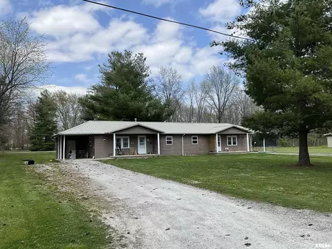 4201 Keener Dr, Salem, IL 62881