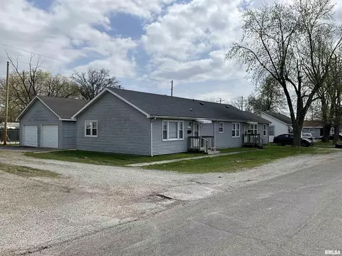 502 S Pruyn Ave, Salem, IL 62881
