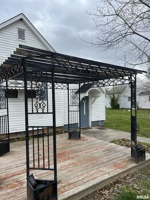 401 W Sylvester Ave, Christopher, IL 62822 photo 17