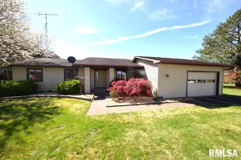 15667 E Windsong Rd, Mount Vernon, IL 62864