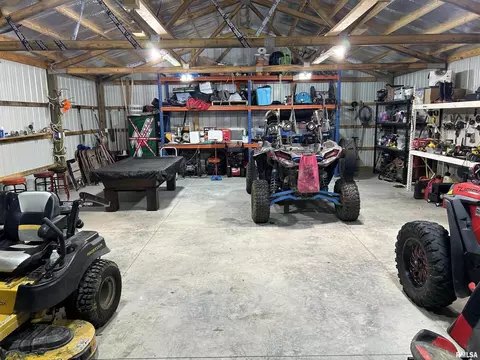 8710 E Allen Rd, Iuka, IL 62849 photo 11