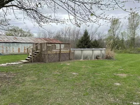 8710 E Allen Rd, Iuka, IL 62849 photo 7