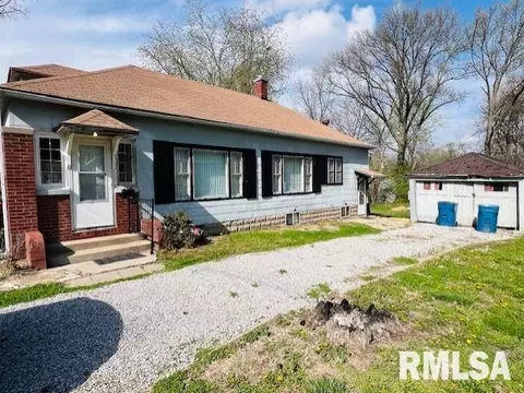 1108 Wilshire Dr, Mount Vernon, IL 62864
