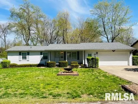 710 S 29th St, Mount Vernon, IL 62864