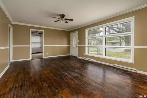 338 Park Ln, Herrin, IL 62948 photo 9