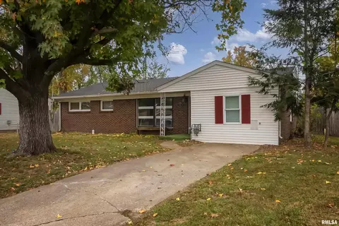 338 Park Ln, Herrin, IL 62948