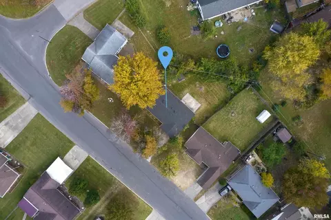 338 Park Ln, Herrin, IL 62948 photo 4