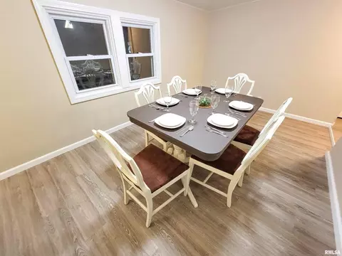 427 E 4th St, Flora, IL 62839 photo 38