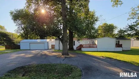 321 S Greenwood Ave, Du Quoin, IL 62832