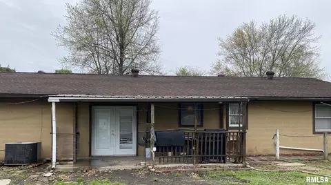 305 S Church St, Christopher, IL 62822 photo 6
