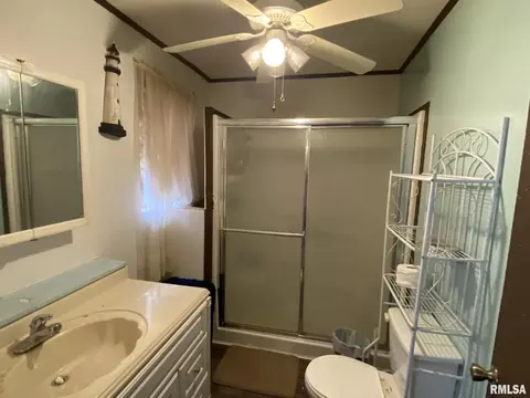 305 S Church St, Christopher, IL 62822 photo 21