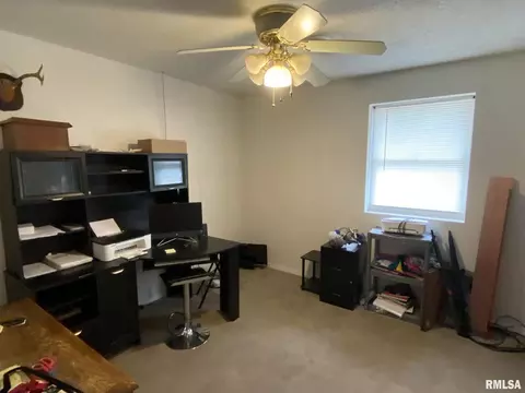 305 S Church St, Christopher, IL 62822 photo 15