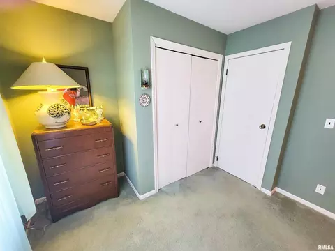 918 W 5th St, Flora, IL 62839 photo 34