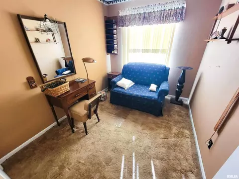 918 W 5th St, Flora, IL 62839 photo 38