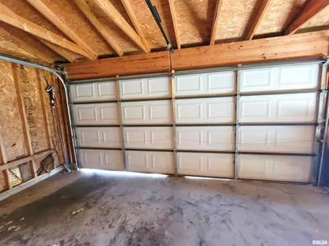 918 W 5th St, Flora, IL 62839 photo 68