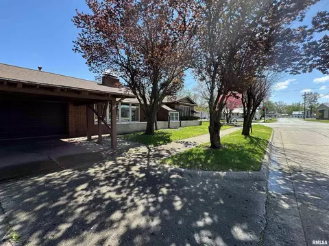 104 N Mill St, Flora, IL 62839 photo 60