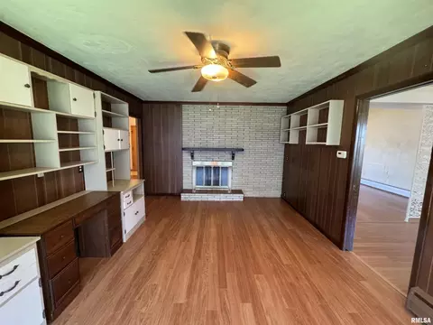 104 N Mill St, Flora, IL 62839 photo 21