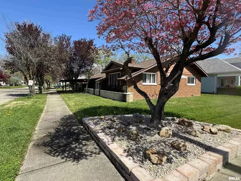 104 N Mill St, Flora, IL 62839 photo 61