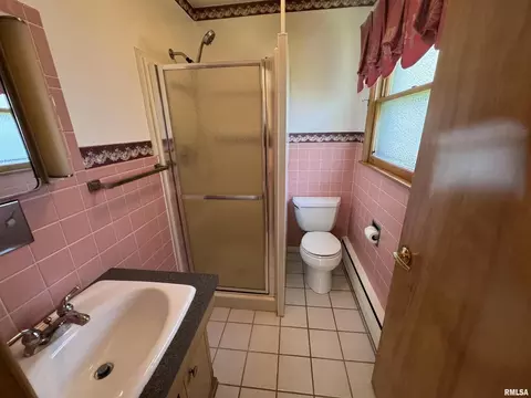 104 N Mill St, Flora, IL 62839 photo 29