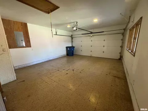 104 N Mill St, Flora, IL 62839 photo 52