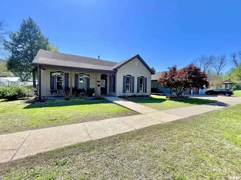 310 W 5th St, Metropolis, IL 62960