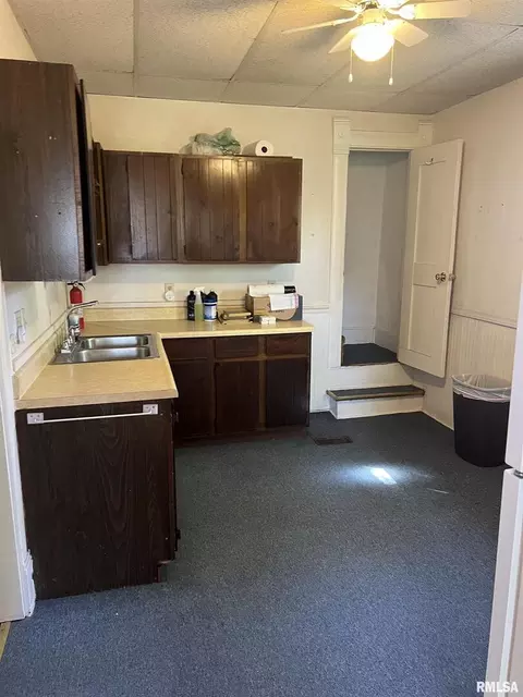 607 Gragg St, Centralia, IL 62801 photo 7