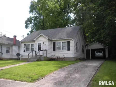 204 N Almond St, Carbondale, IL 62901