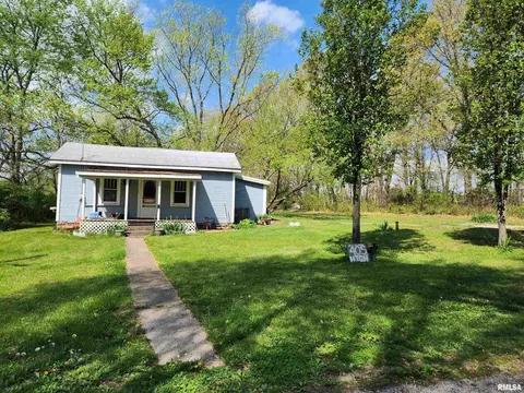 405 High St, Bluford, IL 62814