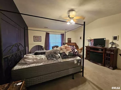 623 Lake Harbor Dr, Marion, IL 62959 photo 19