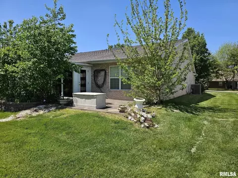 623 Lake Harbor Dr, Marion, IL 62959 photo 29