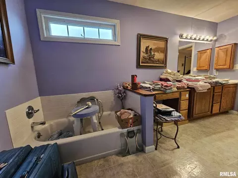 623 Lake Harbor Dr, Marion, IL 62959 photo 20