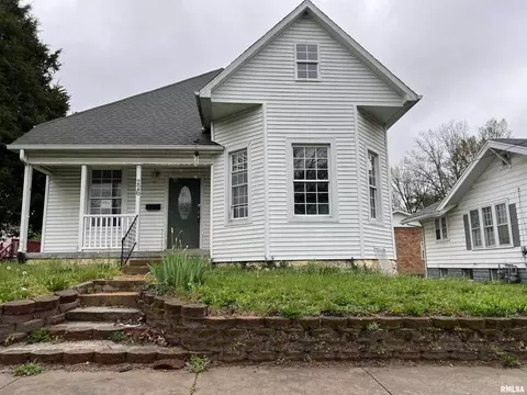 226 S 20th St, Murphysboro, IL 62966
