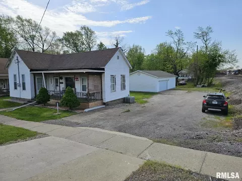 423 Casey Ave, Mount Vernon, IL 62864