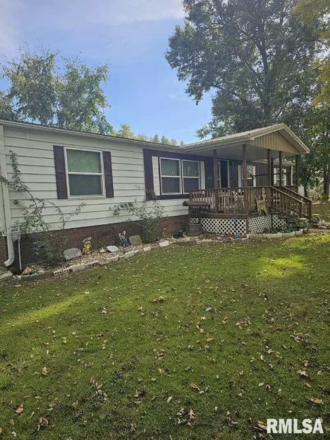 950 Front St, Tamms, IL 62988
