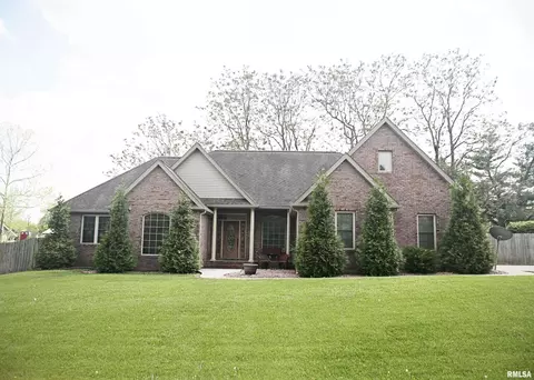 11805 Hunter Dr, Marion, IL 62959