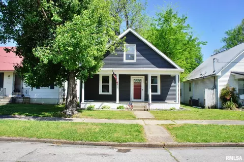 309 E 11th St, Metropolis, IL 62960