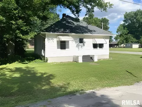 513 S Royal St, Royalton, IL 62983