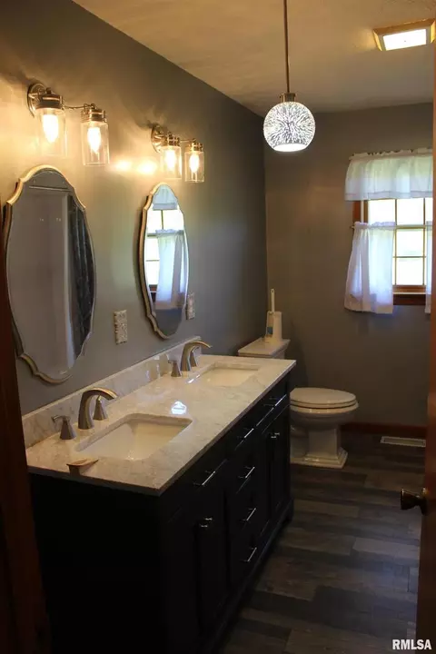 5403 Brubaker Rd, Salem, IL 62881 photo 7