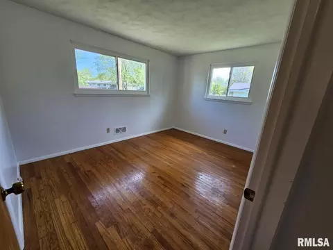 13 Cherry Dr, Mount Vernon, IL 62864 photo 28