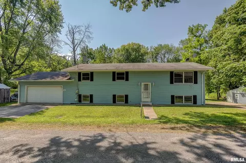 502 Oak St, Keyesport, IL 62253