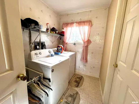 107 Walnut St, Energy, IL 62933 photo 17